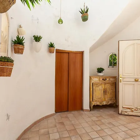 Le Clos De La Tour Villa *