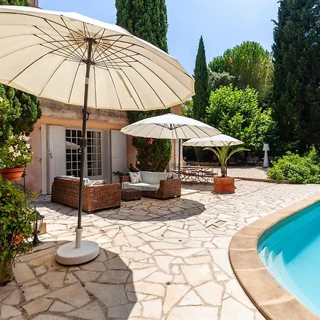 Villa Le Clos De La Tour *